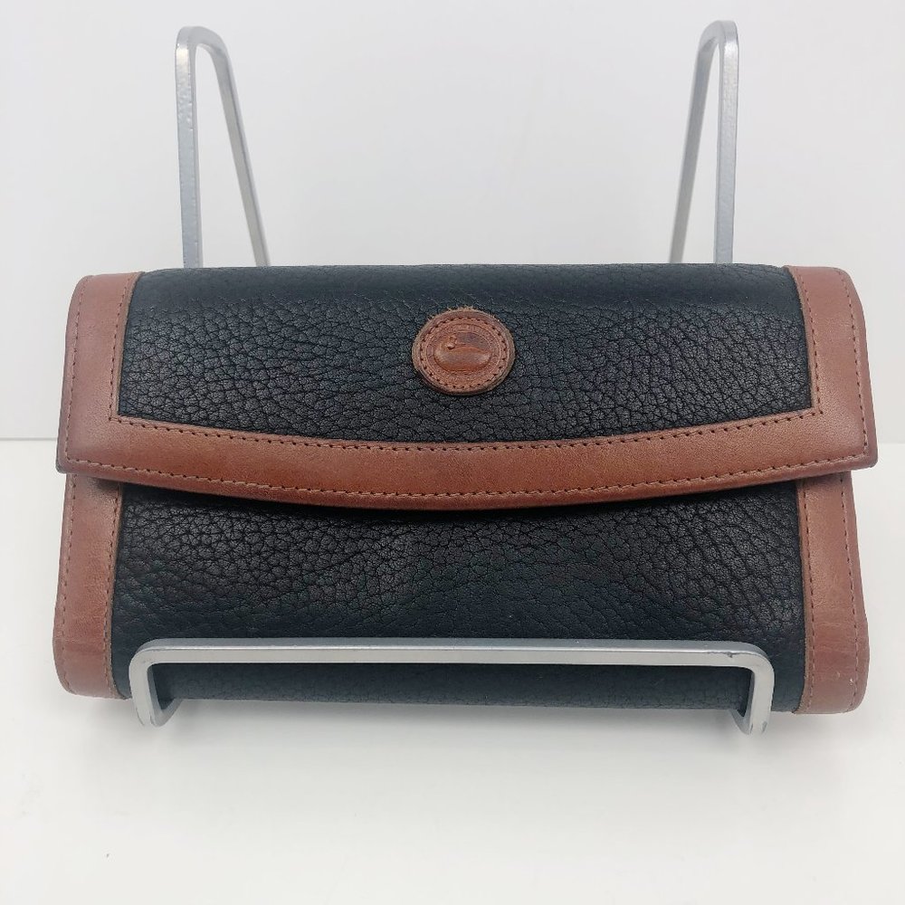 Dooney & Bourke Vintage Clutch Trifold Wallet